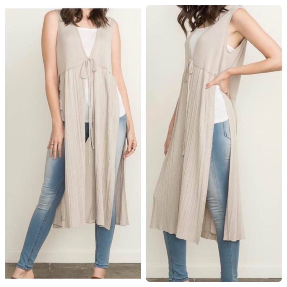 Mystree Knit Tie Front Sweater Vest Women's L Side Slit Chiffon Under Beige.